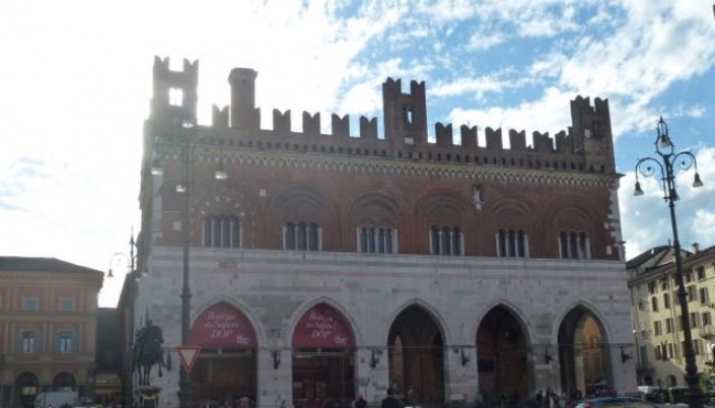Piacenza Palazzo Gotico