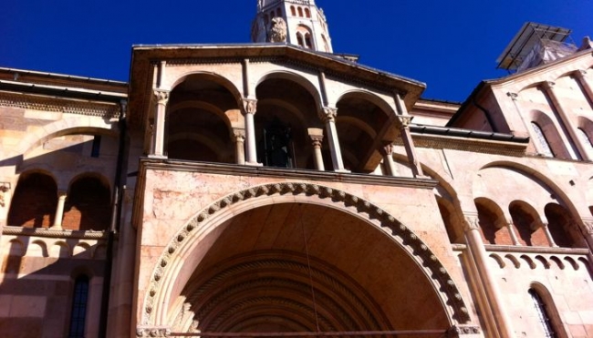 A Modena il centro storico si anima a festa grazie a “Modenamoremio”