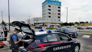 Guida un&#039;auto rubata a Rimini in mattinata. Denunciato a Fidenza dai Carabinieri