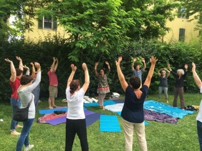 Festa della Donna: un mese di yoga al femminile