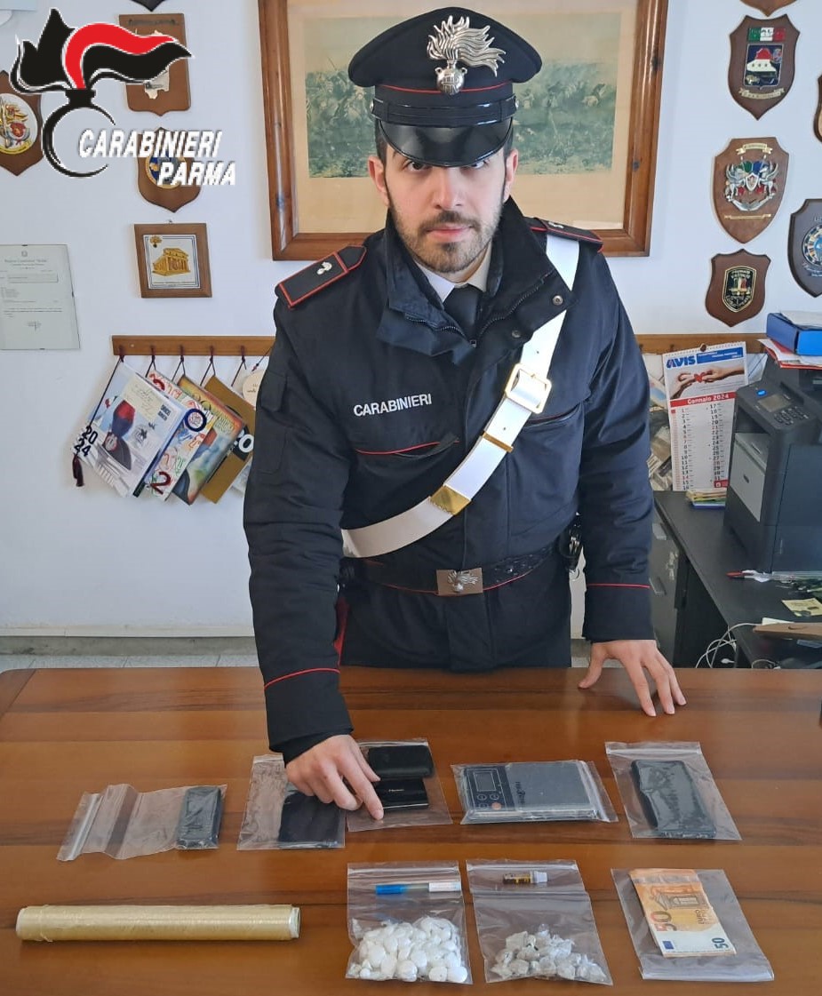 PR_carabinieri_30.01.2024_Fidenza_foto_arresto_stupefacenti.jpg