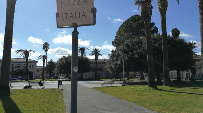 Piazza_Italia_-_Lamezia_Terme.jpeg