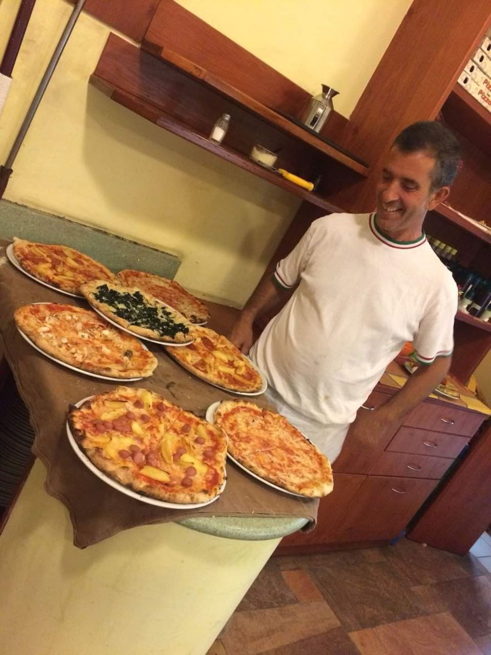 Pizze-baratto_al_Borgorosso_di_Guardavalle_CZ.jpeg