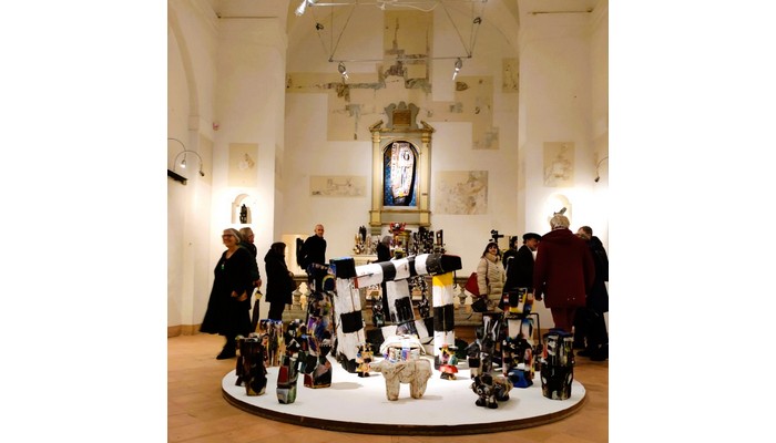 inaugurazione_mostra_e_presepe_arcobaleno_salvatore_cuschera_Copia.jpg