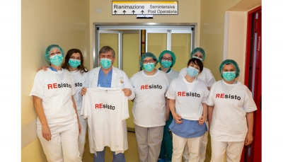 T-Shirt in dono agli operatori dell’Ausl IRCCS di Reggio Emilia