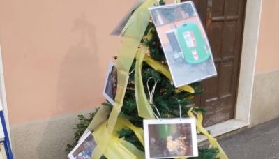 L&#039;albero di Natale di San Leonardo ... con i doni quotidiani