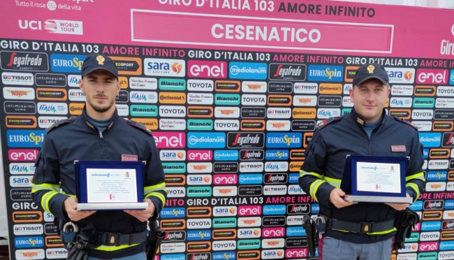 Polizia Stradale di Parma al 103° giro d’Italia premio “eroi della sicurezza”