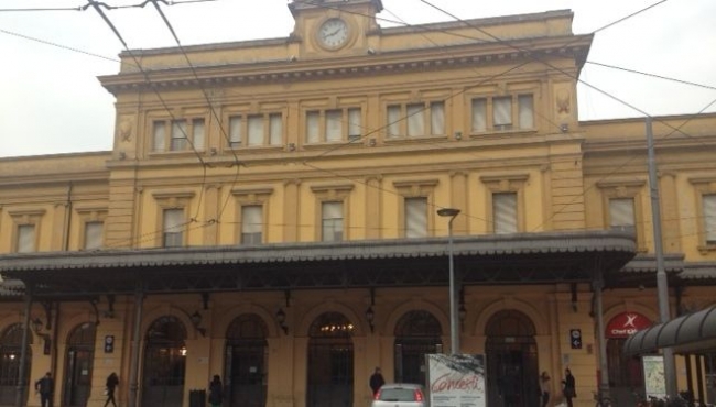 Modena - Ha un malore e muore alla stazione