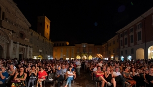 Mercoledì Rosa nel centro storico di Reggio Emilia: musica live e divertimento per grandi e bambini