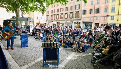 Con &quot;I Mercoledi&#039; di Maggio&quot; Piazza Roma si riempie di magia