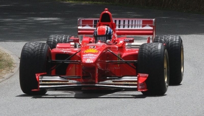 Ferrari, al via la gara fra i tifosi per la scelta del nome della monoposto 2014