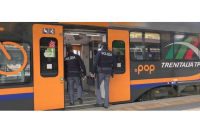 Operazioni &quot;Stazioni Sicure&quot;. Controlli della Polizia di Stato nelle stazioni dell&#039;Emilia-Romagna