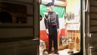 4 novembre festa dell&#039;Unità Nazionale e delle forze armate - Le foto della vetrina allestita a Parma dal Comando dei Carabinieri