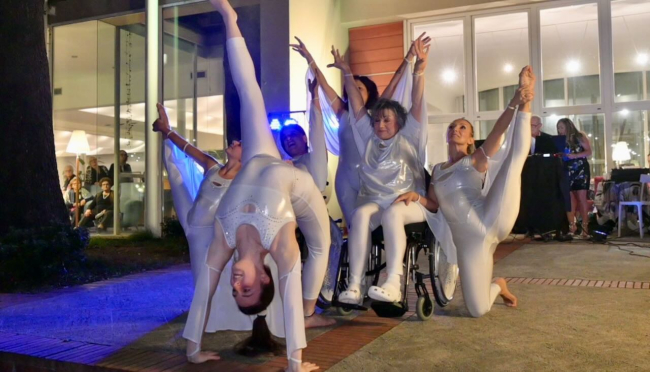 Le ragazze di DiversitAbility Parma a “Bravissima”.