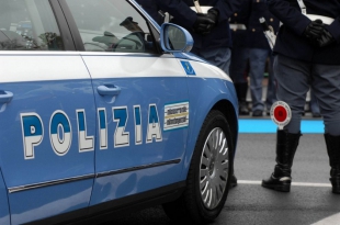 Quindicenne sequestra la nonna che non gli dà i soldi per la droga. Arrestato dalla Polizia