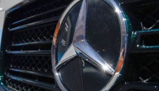 Mercedes a rischio incendio: 800 mila auto diesel richiamate nel mondo.