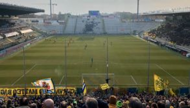 Serie B: il Parma Calcio travolge il Novara al Tardini
