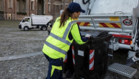 Parma. Raccolta dei rifiuti in occasione della Festa della Repubblica