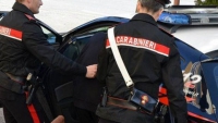 Evade dai domiciliari per rifornirsi di droga e viene arrestato di nuovo