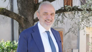 Il sindaco Enrico Bini, attraverso la pagina Facebook del comune, è intervenuto a proposito di una segnalazione riguardo all’ospedale Sant’Anna di Castelnovo né Monti (RE).