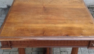 Vendesi vecchio tavolo in zona Calestano