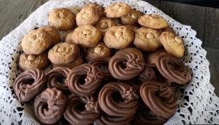 “Non solo per Gaia”. Biscotti montati nocciola e cioccolato.