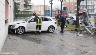 Parma - Spaventoso incidente al Petitot