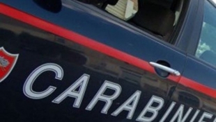 Parma - Ruba un portafoglio e scappa: bloccata sull&#039;autobus