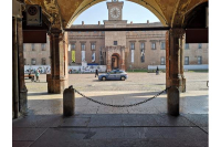 Polizia di Stato di Carpi.  Straniero irregolare accompagnato al CPR