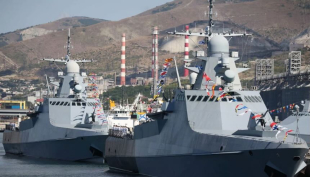 Attacco alla baia di Novorossijsk. Danneggiata la nave d’assalto anfibia Olenegorsk Miner 