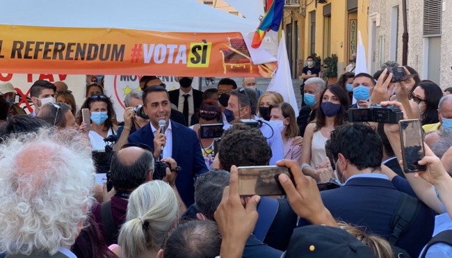 REFERENDUM: Il Sì del Movimento 5 Stelle invade oltre 30 Piazze dell&#039;Emilia-Romagna