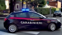 Incendio, nel cuore della notte, in un appartamento di Fidenza. I carabinieri evacuano le famiglie 