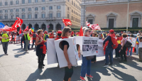 “La via maestra, insieme per la Costituzione”, a Roma migliaia i cittadini scesi in piazza.