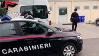 Operatore costringe paziente con sindrome di Down a rubare con minacce e percosse