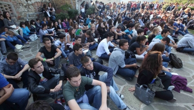 Canossa, oltre 800 studenti a lezione ai piedi del castello