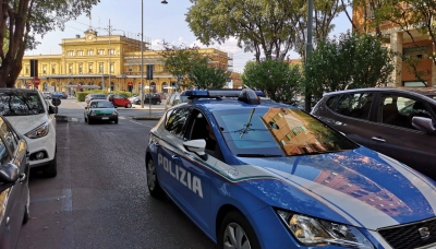 Task force della Polizia di Stato in città in occasione delle festività natalizie