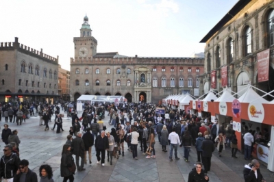 Bologna celebra la sua regina con MortadellaBò