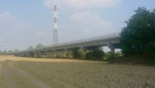 Ponte di Casalmaggiore. Stanno emergendo ulteriori danni sulle travi.