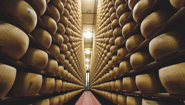 Parmigiano Reggiano: Il Consorzio è Main Partner di Settembre Gastronomico