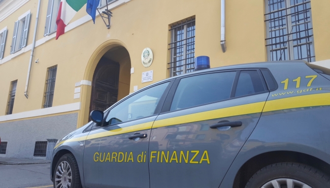 Parma - La Guardia di Finanza scova commercialista evasore totale