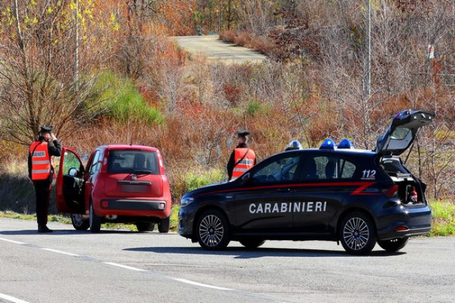 Due anziani coniugi aggrediti dal figlio in stato di alterazione