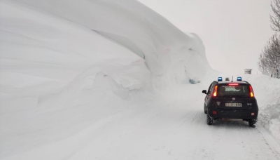 Appennino: oltre due metri di neve. I Carabinieri Forestali invitano alla massima prudenza