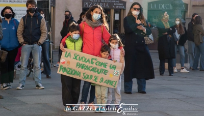 Flash Mob Parma 16 marzo 2021 Foto Francesca Bocchia
