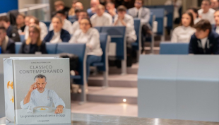 “Classico Contemporaneo”: lo chef Perbellini in Alma per presentare il suo nuovo libro