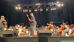 Davide Lo Surdo: l’artista scolpito nell’eternità suona con l’Orchestra Sinfonica di Cuba