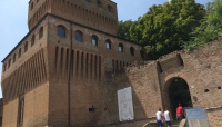 La famiglia Papotti dona i dischi al Castello della Musica di Noceto