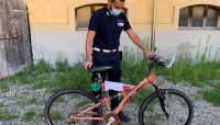 Cinque furti di bici a Busseto: la polizia locale identifica i responsabili