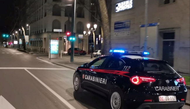 Interventi dei carabinieri: sventata una truffa online e recuperato un portafogli rubato poco prima