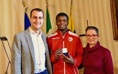 Henry Asare Owusu campione italiano Esordienti U15 di Judo, ricevuto dal vicesindaco Marco Bosi