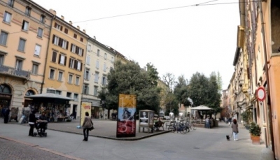 Modena, coppia di fidanzati minacciati da uno sconosciuto con un coltello